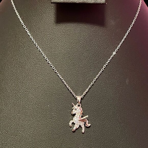 NWT Rhinestone Unicorn Pendant Silver Tone Stainless Steel Necklace - Picture 1 of 3